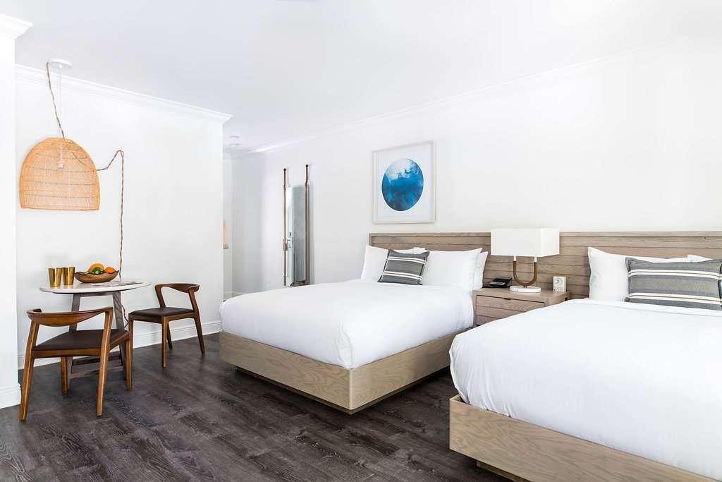 Parrot Key Hotel & Villas