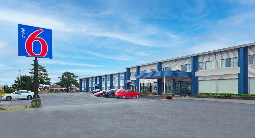 Motel 6 Sault Ste Marie ON