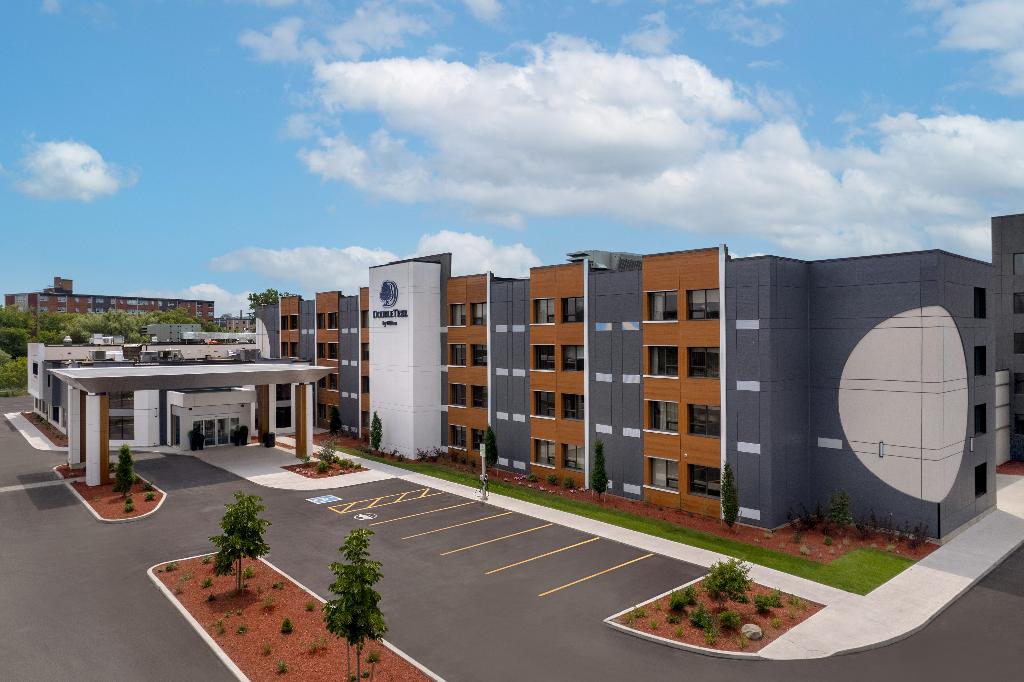 Doubletree By Hilton Kingston