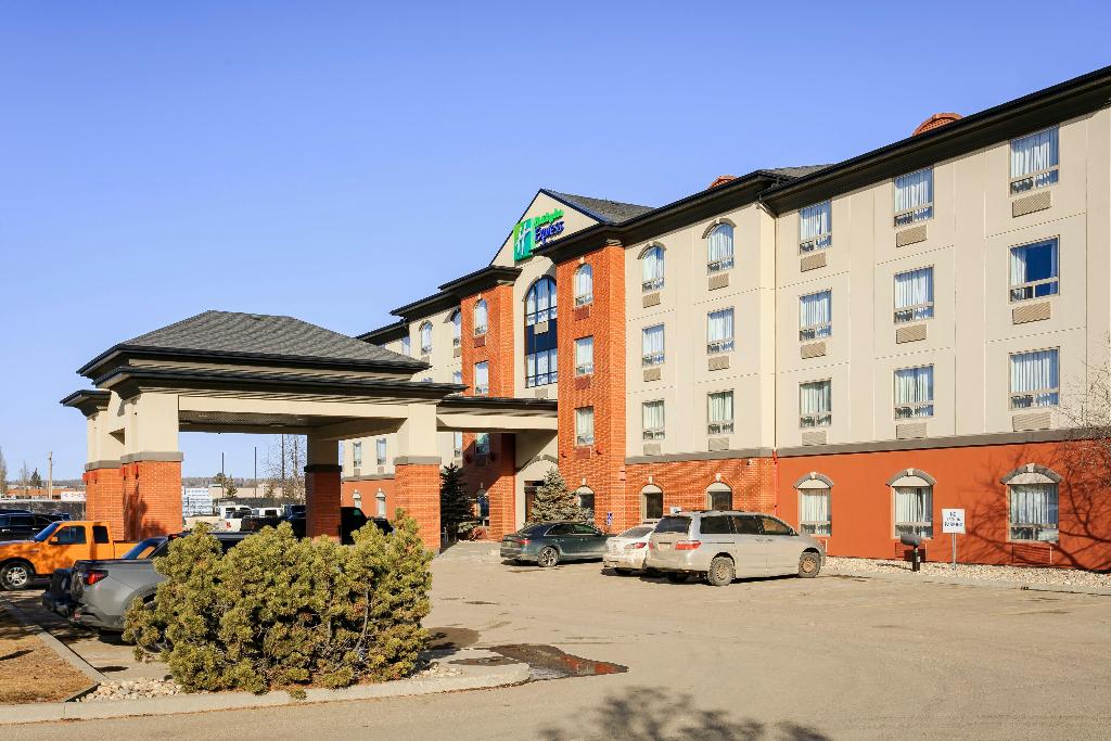 Holiday Inn Express Whitecourt Southeast