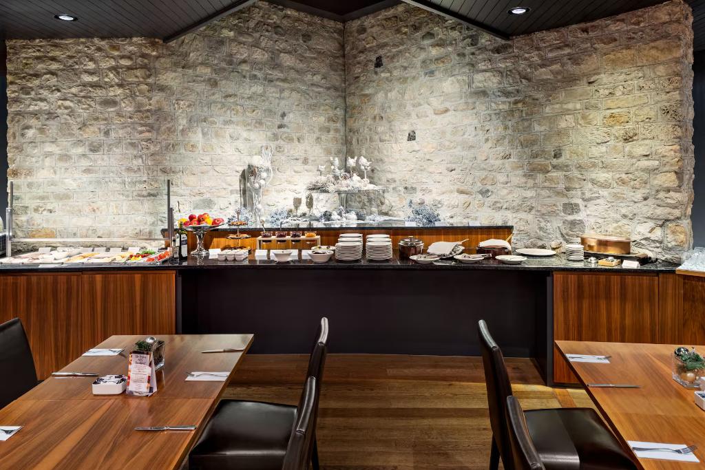 Hotel Ramada by Wyndham Baden Hotel du Parc, Schweiz, Baden. Großes 2