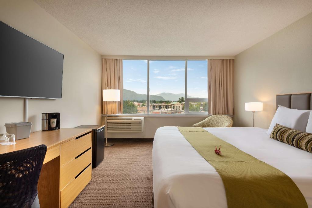 Coast Chilliwack Hotel by APA