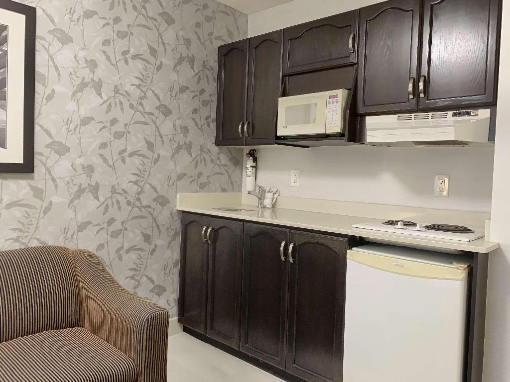 Best Western Plus Regency Inn & Conference Centre