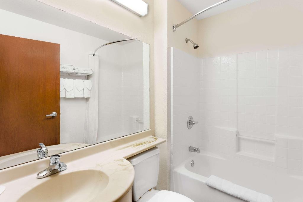 Microtel Inn & Suites By Wyndham Wellton