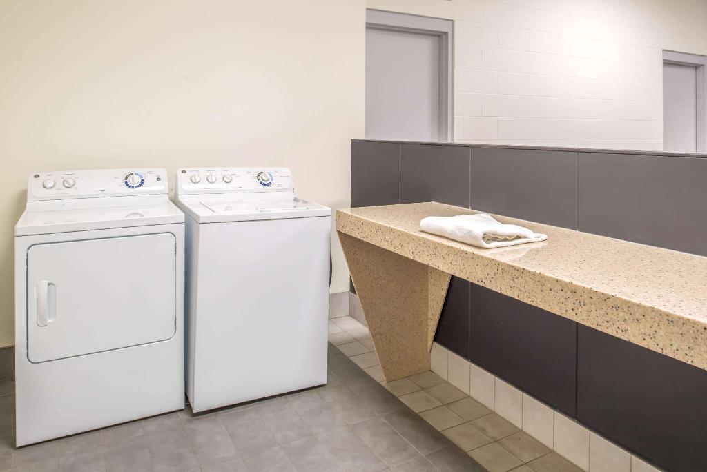 Ramada By Wyndham Saskatoon