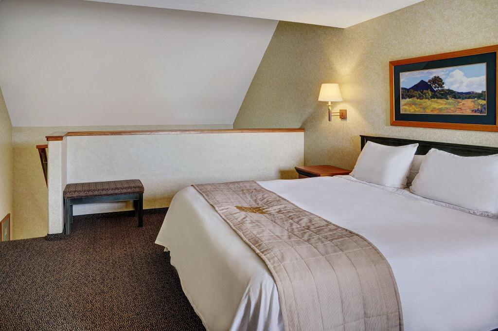 Lakeview Inn & Suites Hinton