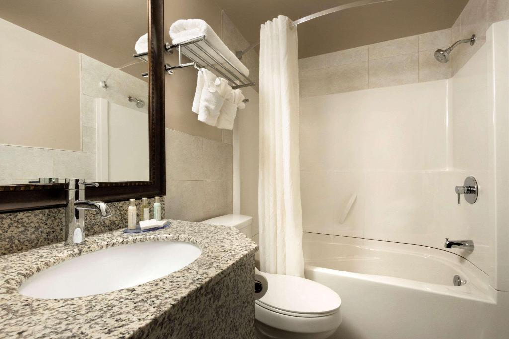 Travelodge By Wyndham Lethbridge