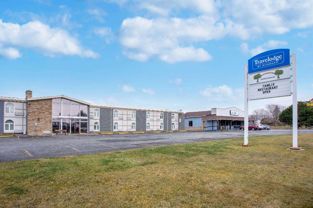 Travelodge By Wyndham Sarnia