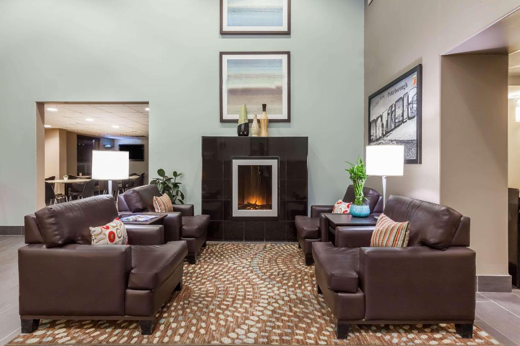 Super 8 By Wyndham Peterborough