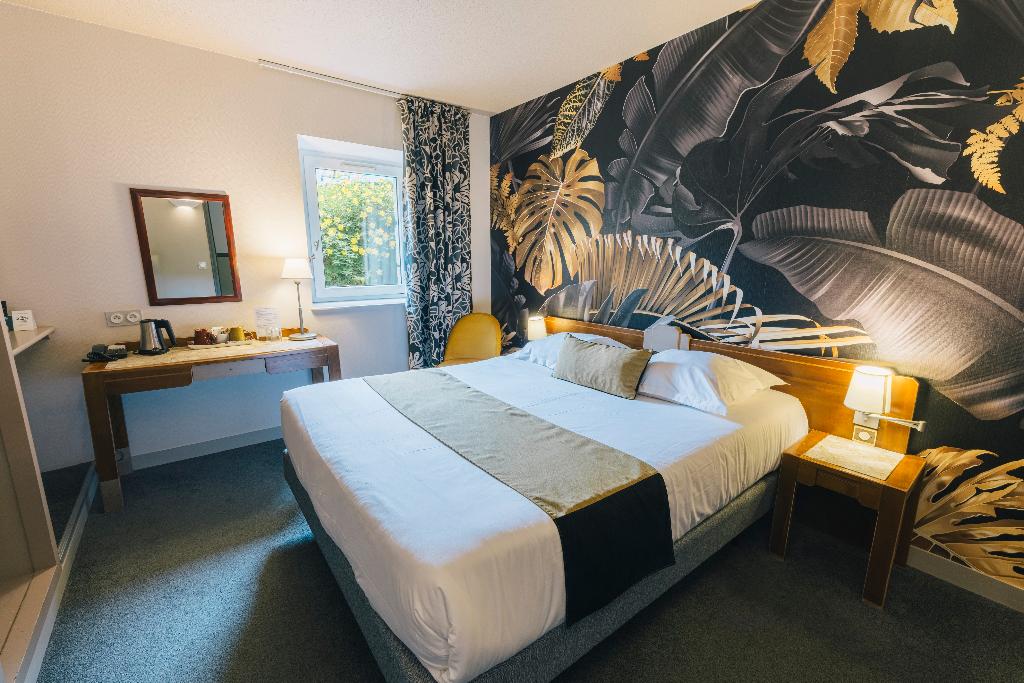 LOGIS HOTEL LA GRASSINAIS