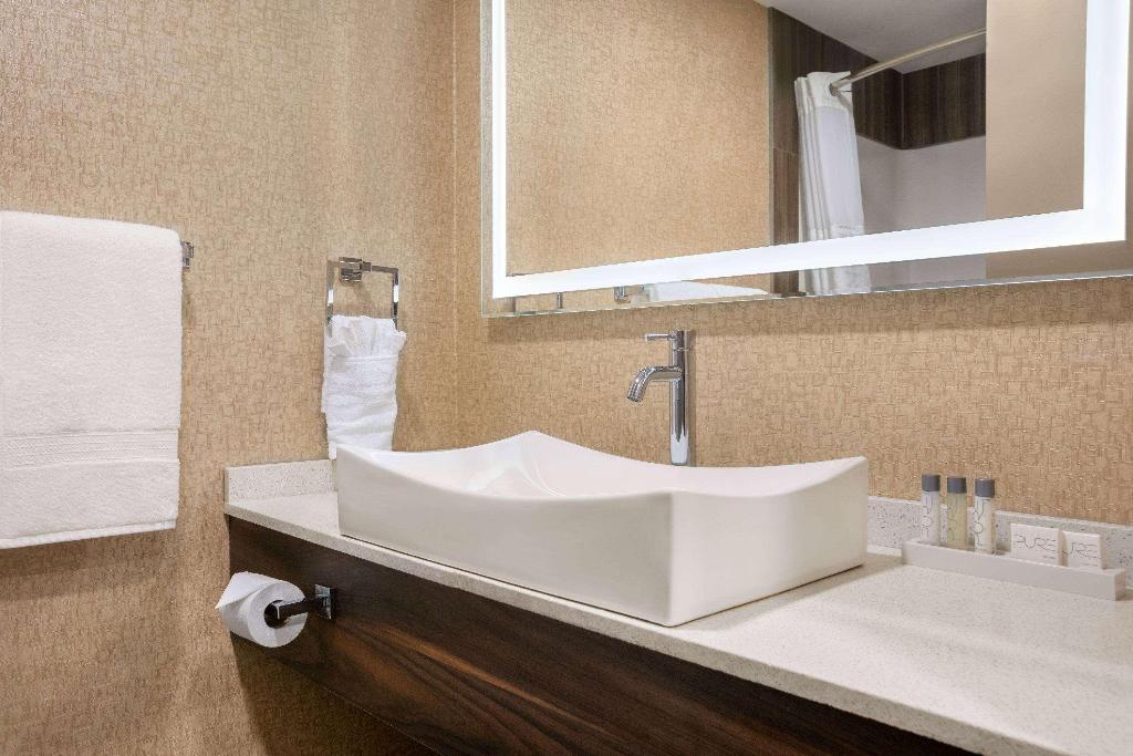 Baymont By Wyndham Medicine Hat
