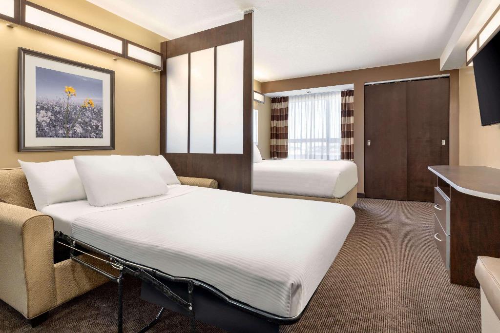 Microtel Inn & Suites By Wyndham Estevan