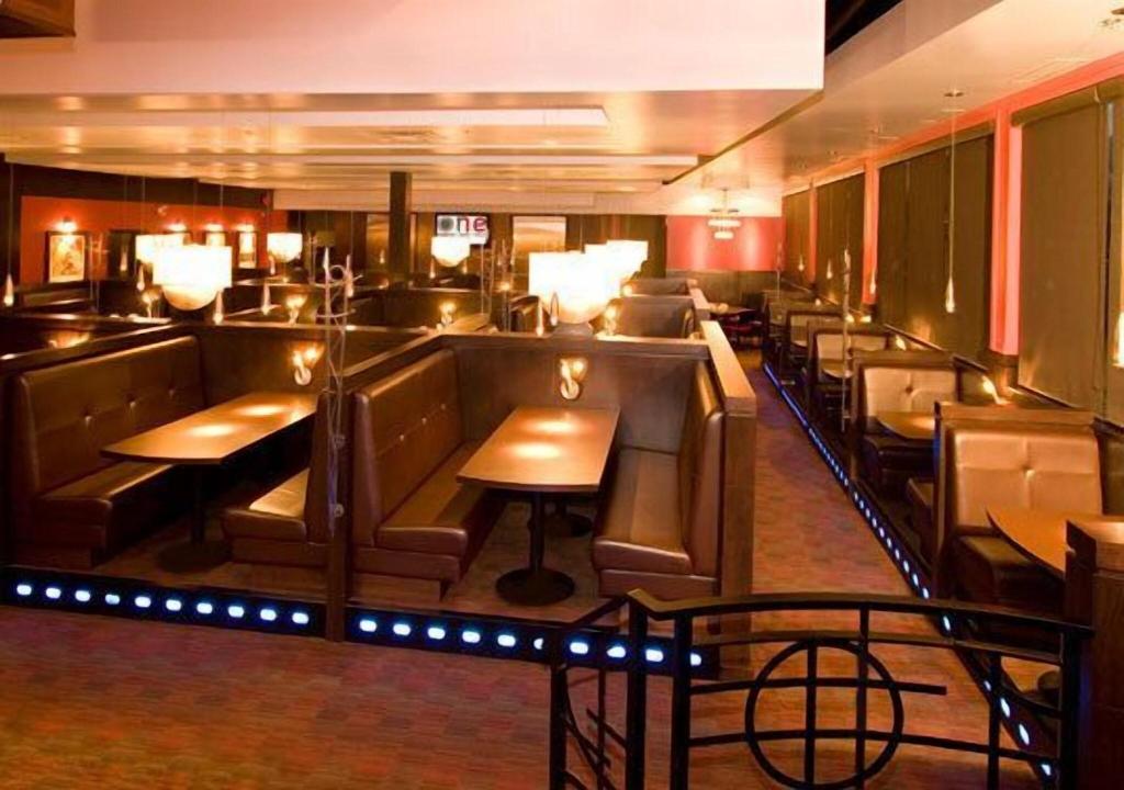 Woodlands Inn