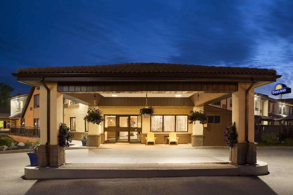 Days Inn by Wyndham Miramichi