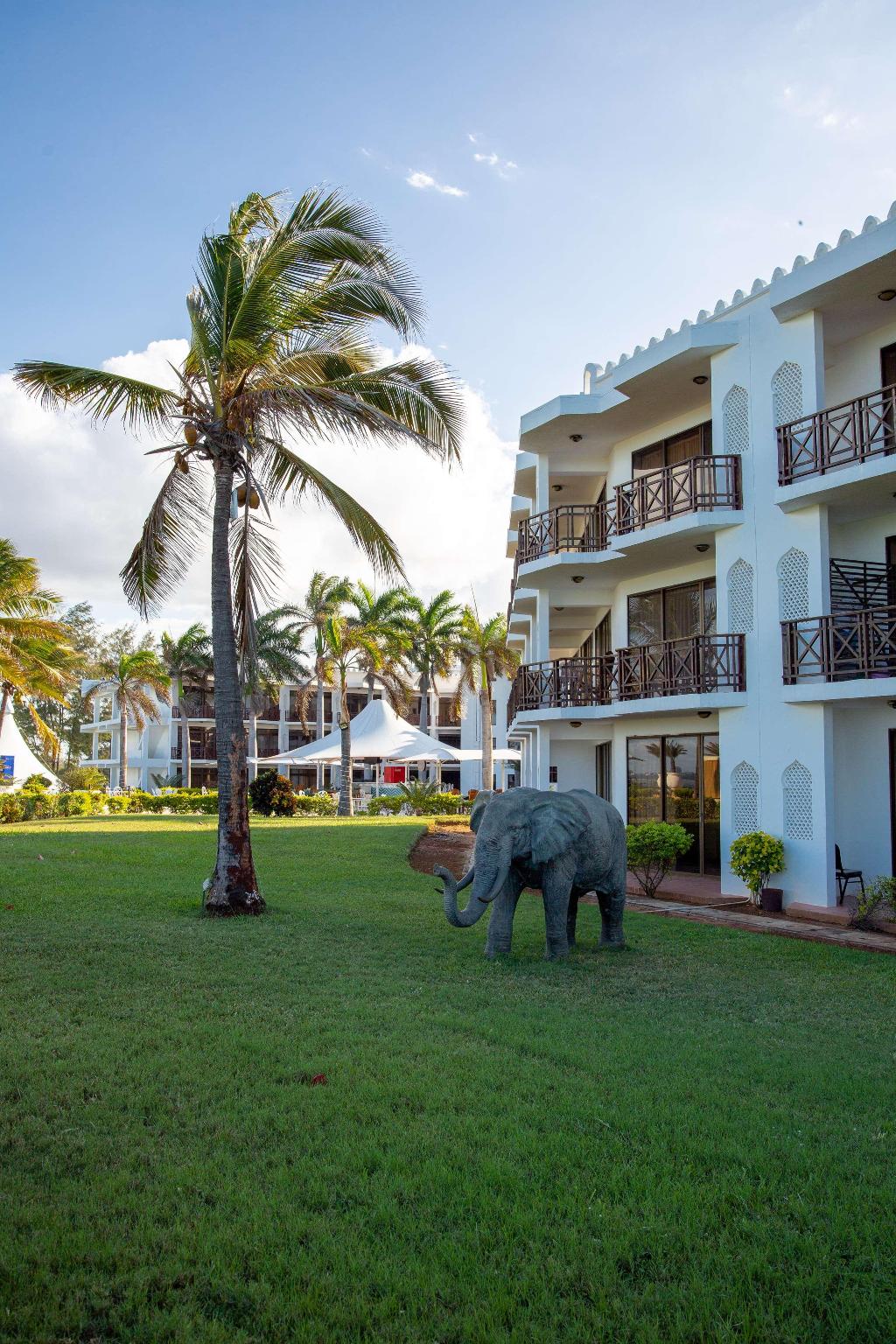 Golden Tulip Dar Es Salaam