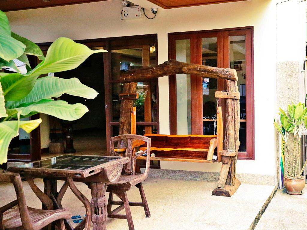 Baan SS Karon