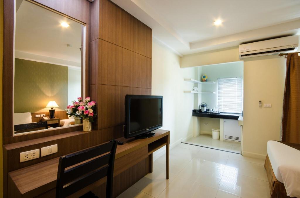 The Platinum Suite
