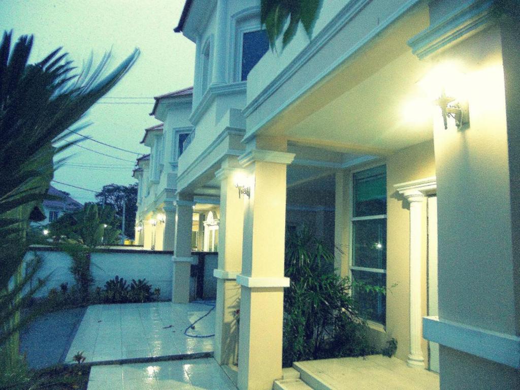 Kamalar Palace