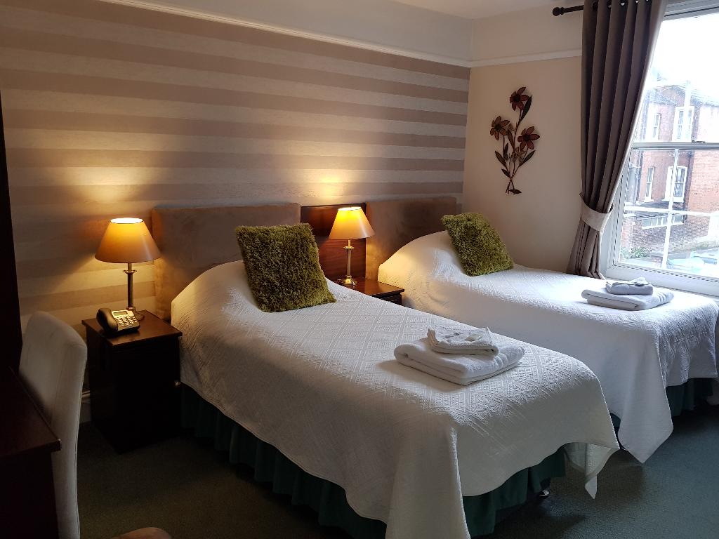 The Edward Hotel