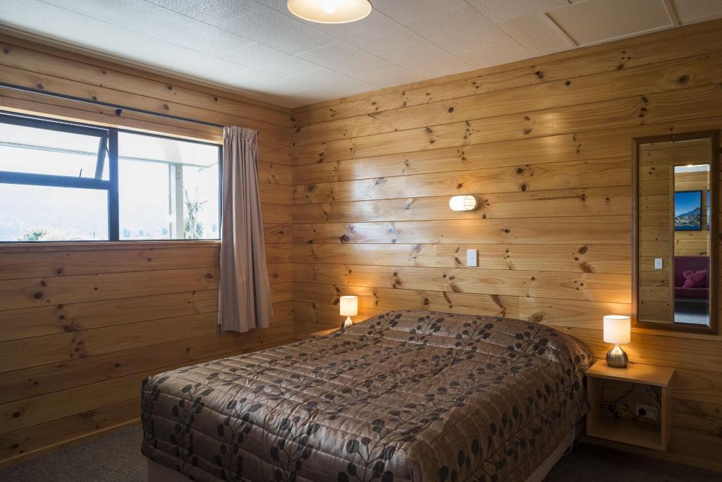 Fox Glacier Motel & Holiday Park