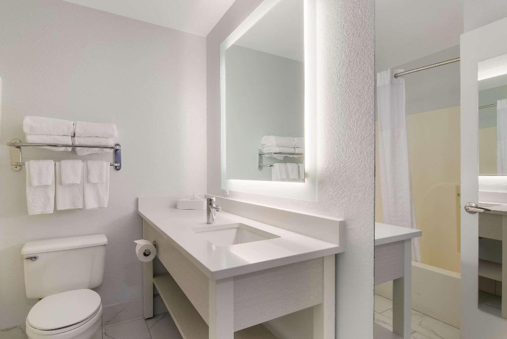 MainStay Suites Greensboro