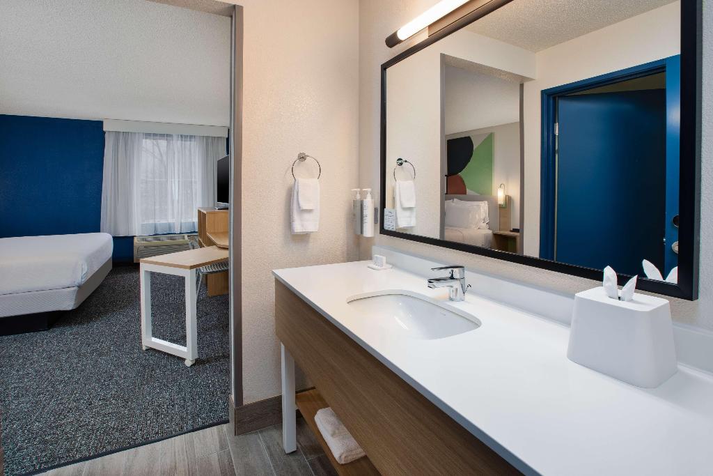 Spark by Hilton Walker Grand Rapids North