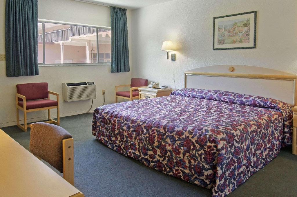 University Inn