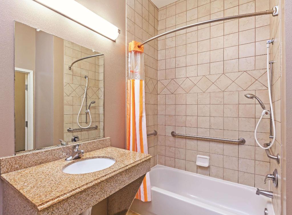 La Quinta Inn And Suites Granbury