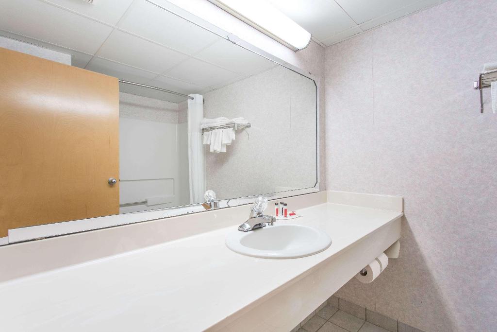 Rodeway Inn High Point - Archdale