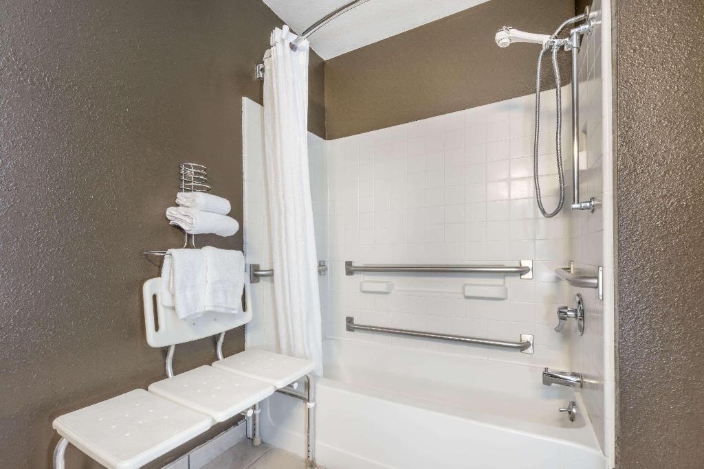 Super 8 By Wyndham Georgetown