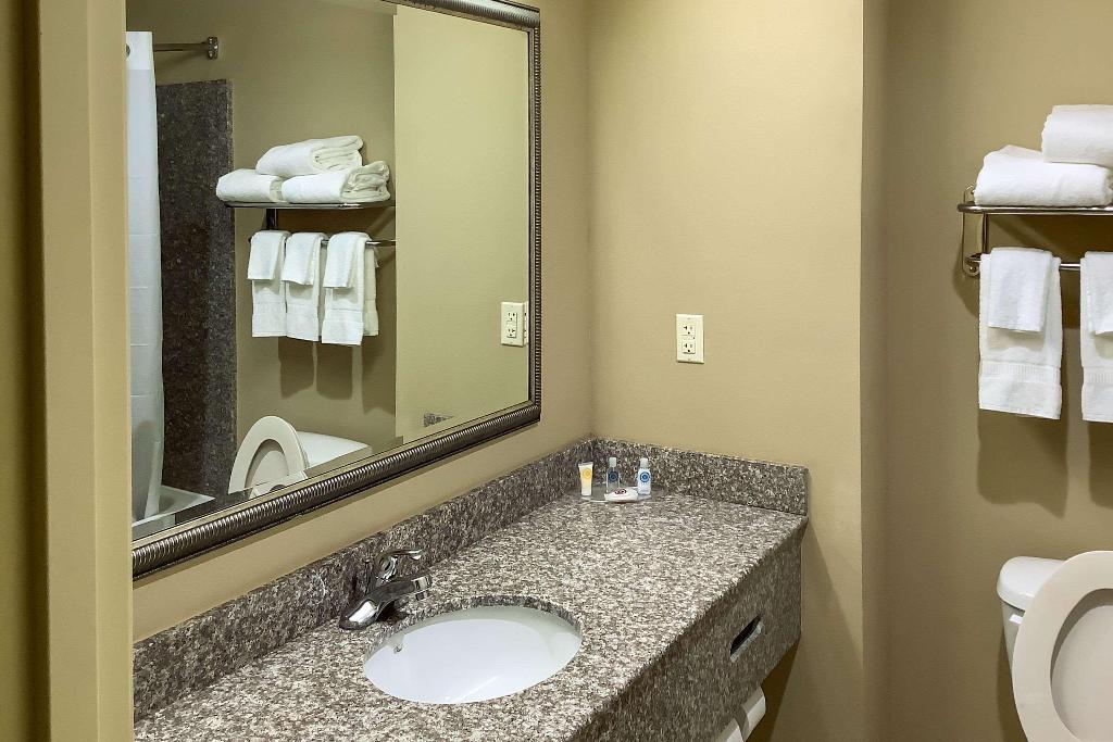 Comfort Inn & Suites High Point - Archdale