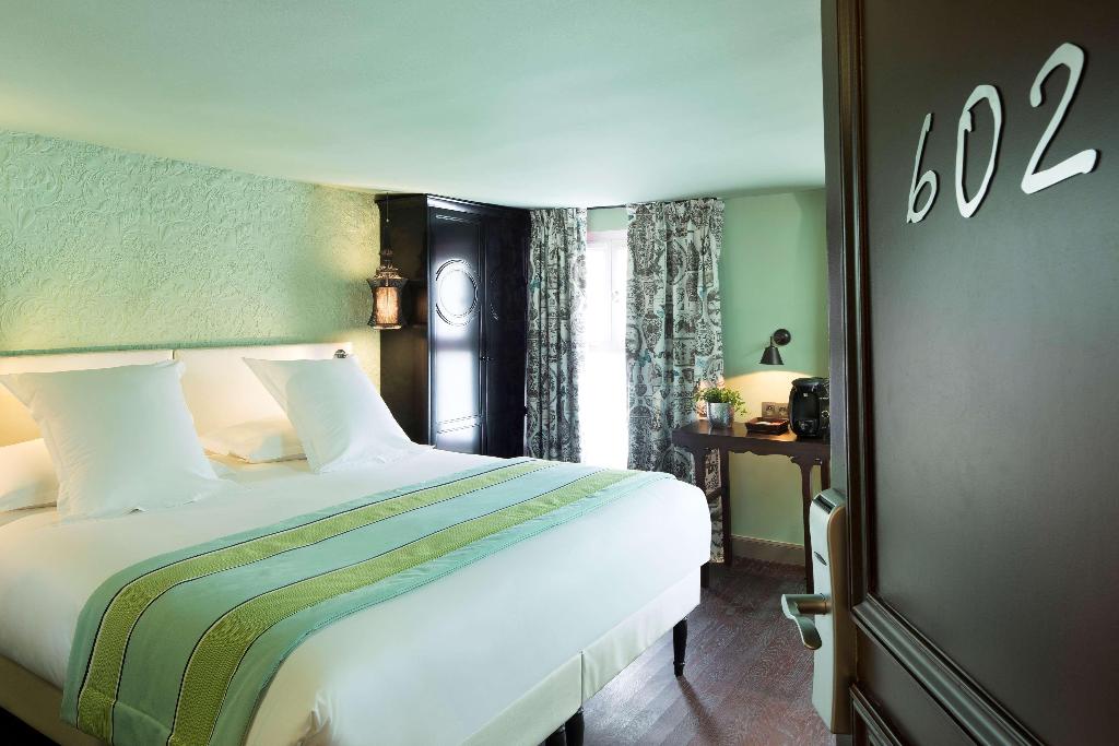 Hotel R. Kipling by Happy Culture