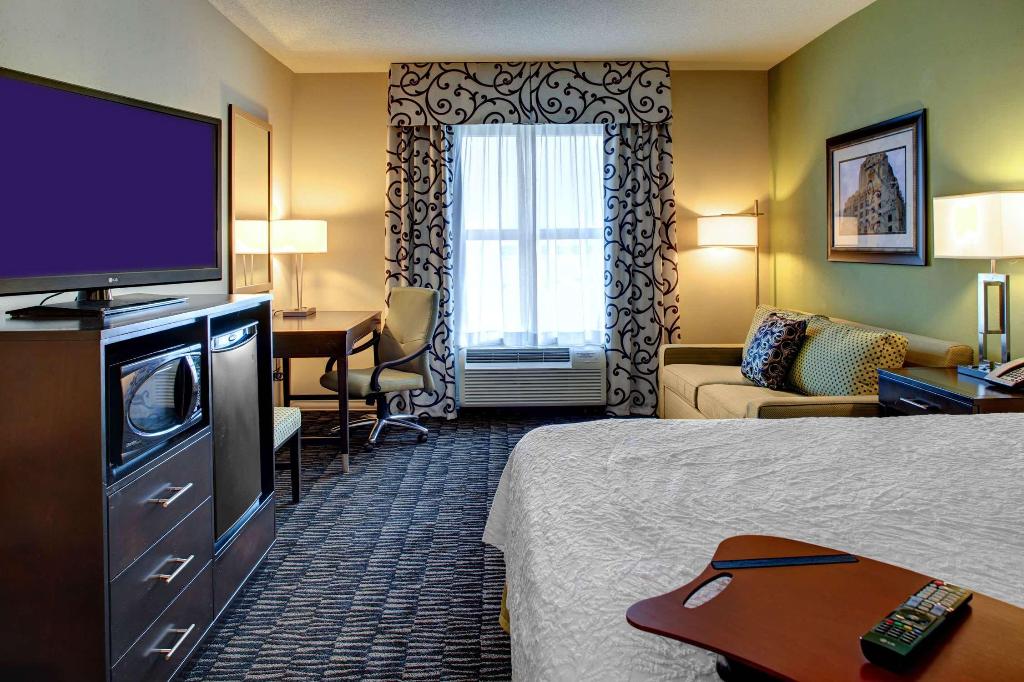 Hampton Inn & Suites Baton Rouge Downtown