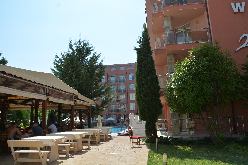 Rainbow 2 holiday complex