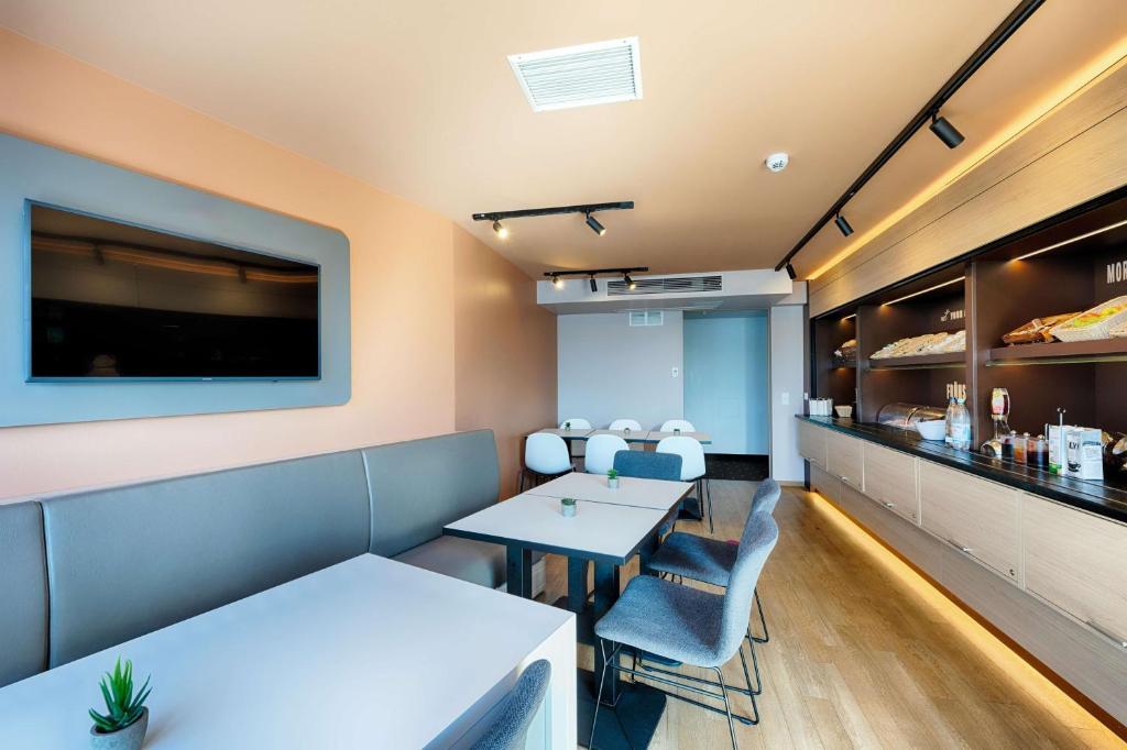 Hotel B&B Hotel München-Hbf, Deutschland, München. Großes 2