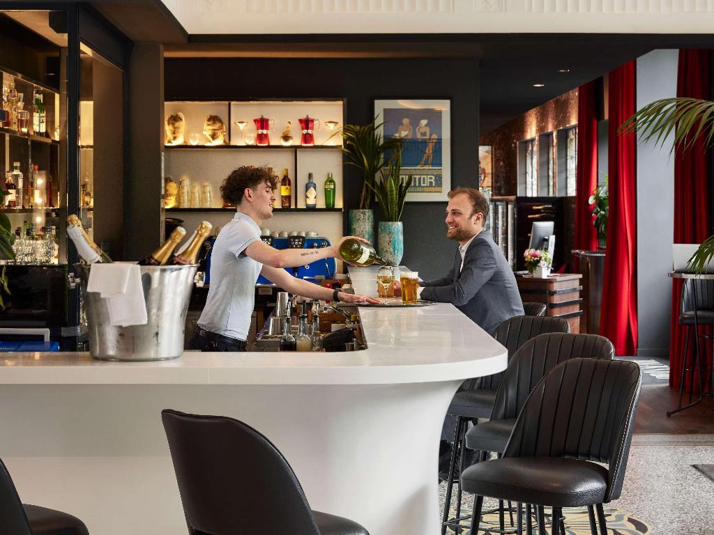 Imagem da galeria de Hôtel Molitor Paris - Mgallery