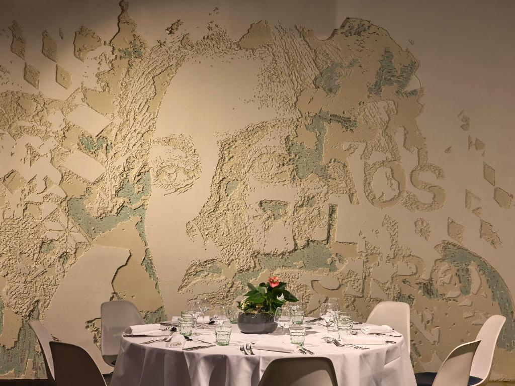 Imagem da galeria de Hôtel Molitor Paris - Mgallery