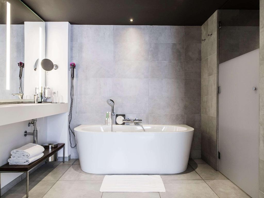 Imagem da galeria de Hôtel Molitor Paris - Mgallery