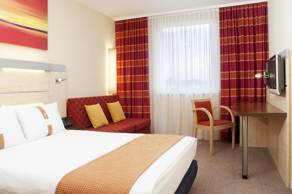hotel-thumb