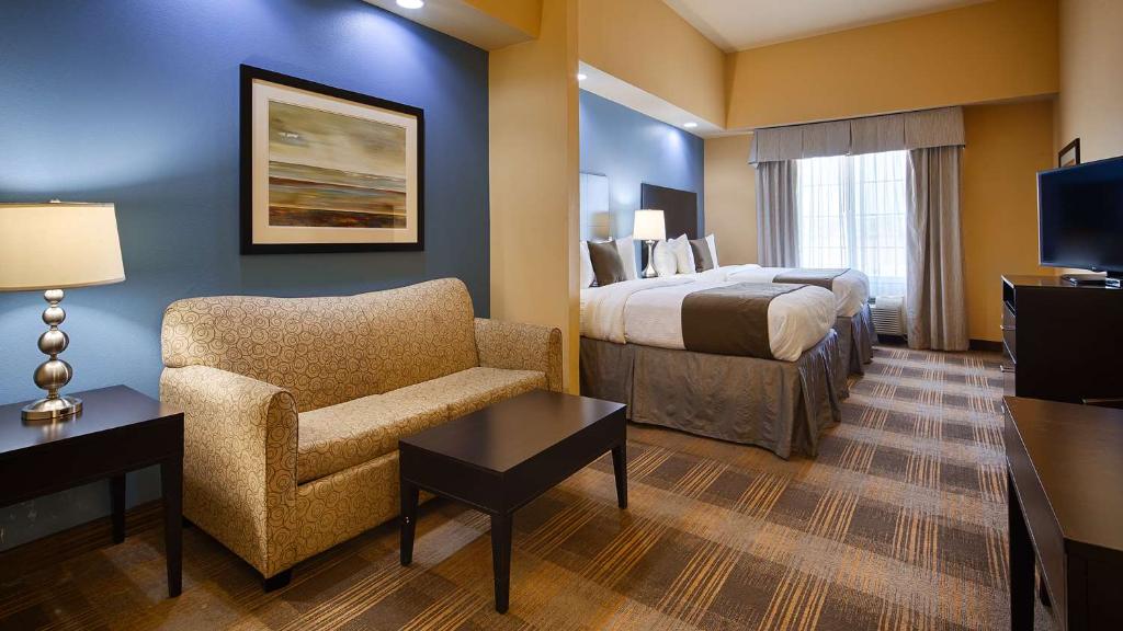 Best Western Plus Fort Worth Forest Hill Inn & Sui