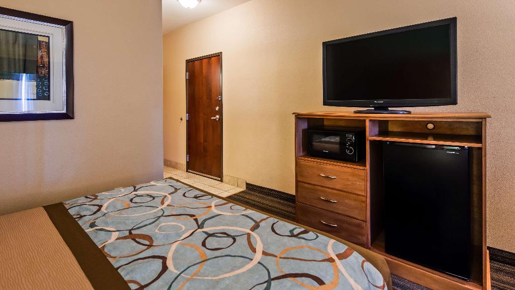 Best Western Plus Seminole Hotel & Suites