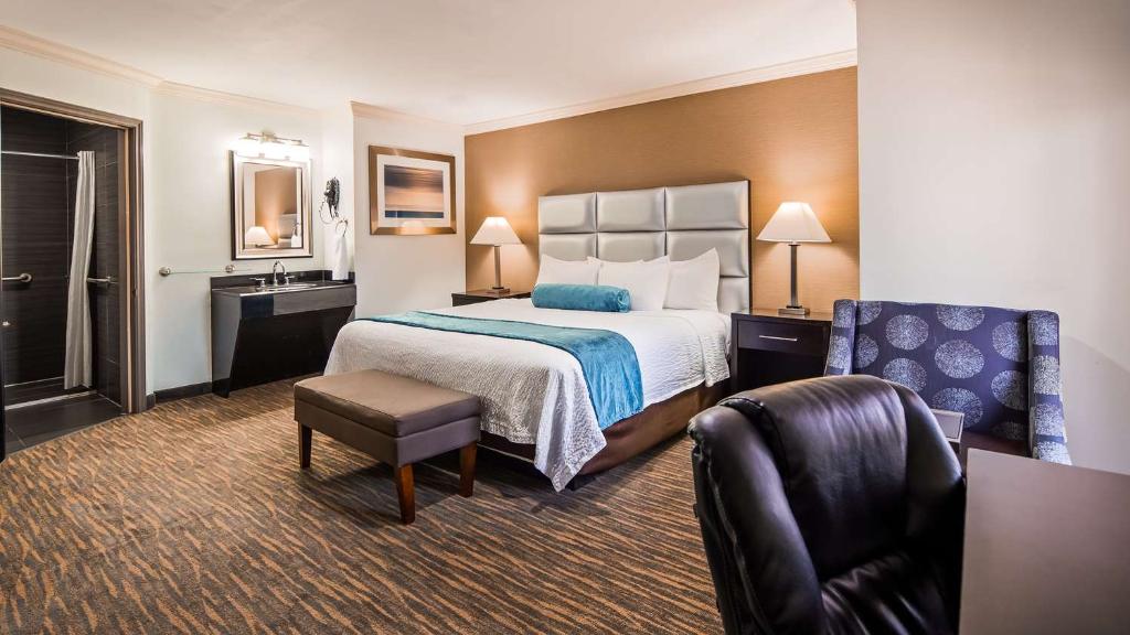 Best Western Webster Hotel, NASA