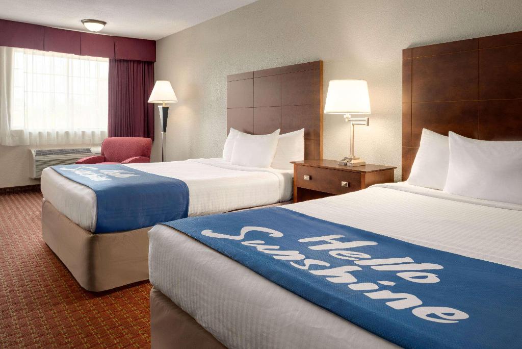 Days Inn By Wyndham Whitmore Lake
