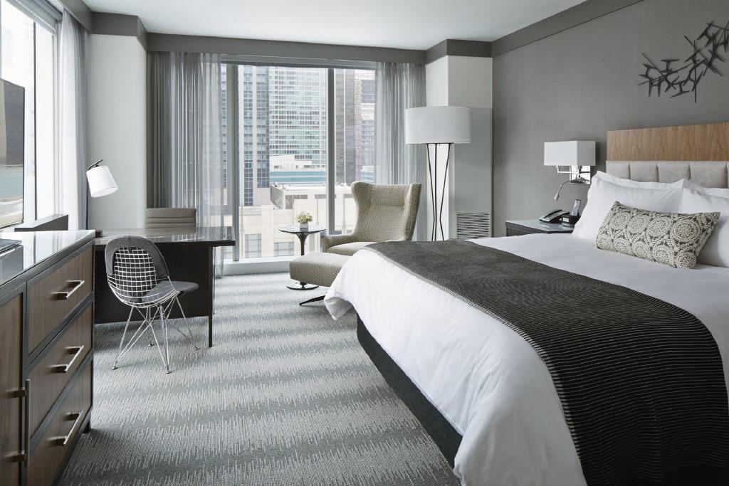 Loews Chicago