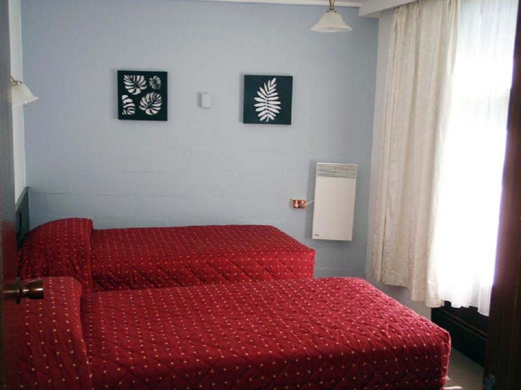Westcoaster Motel