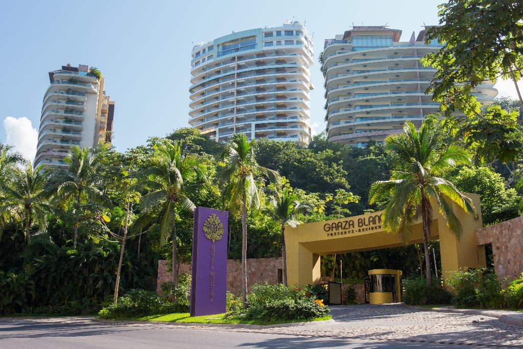 Hotel Mousai Puerto Vallarta Adults Only