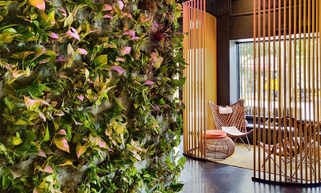 Lighthouse By Brown Hotels - Lobby