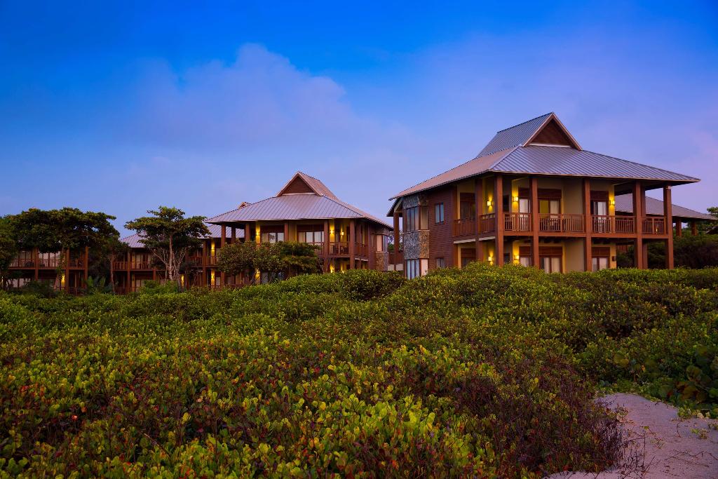 Indura Beach And Golf Resort Curio Collection By Hilton