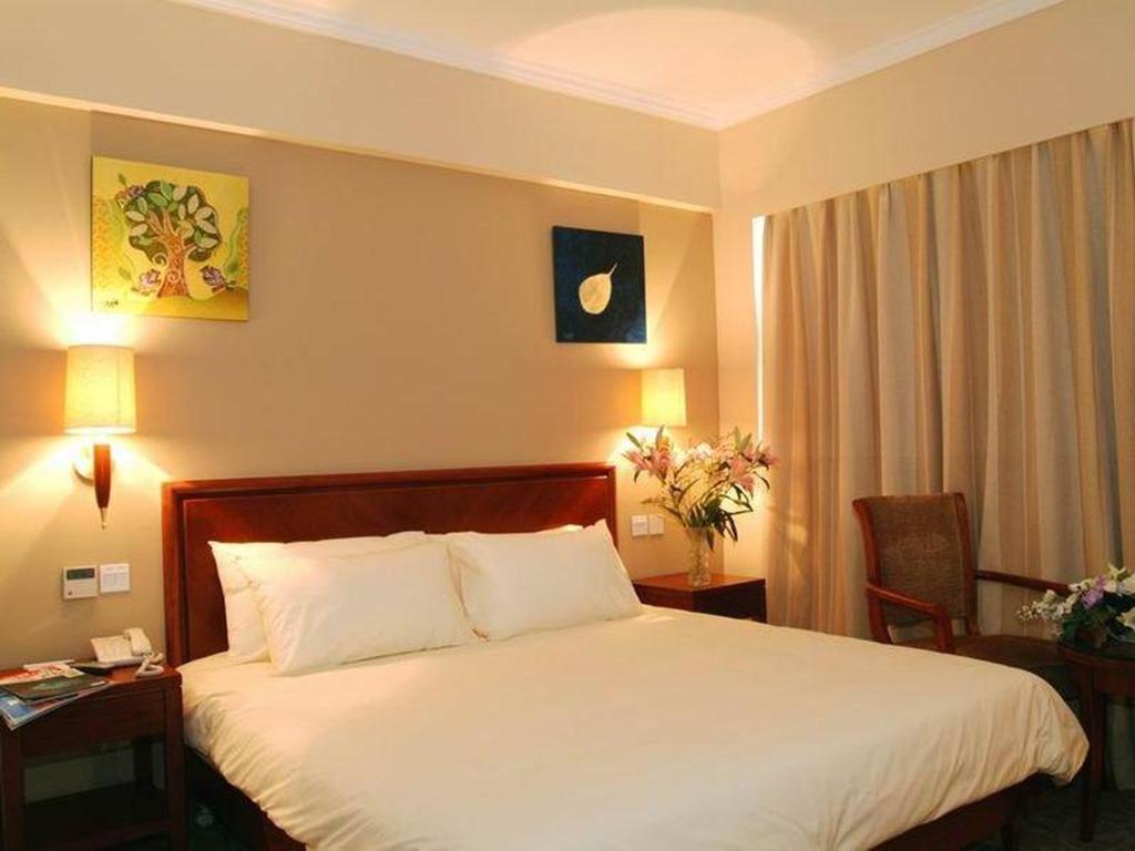 GreenTree Inn Suites HongQiao Airport Branch