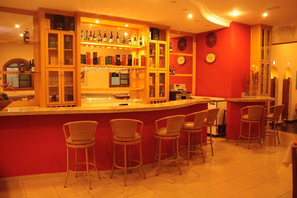 Hotel Bernal